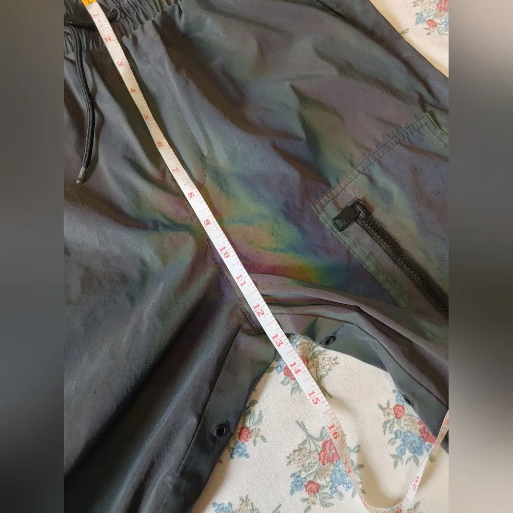 Zara Grey/Holographic Cargo Track Pants with Tapered Fit - Picture 6 of 7